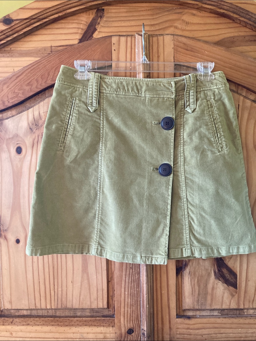 Women Jones Wear Jeans light green corduroy skirt size 12